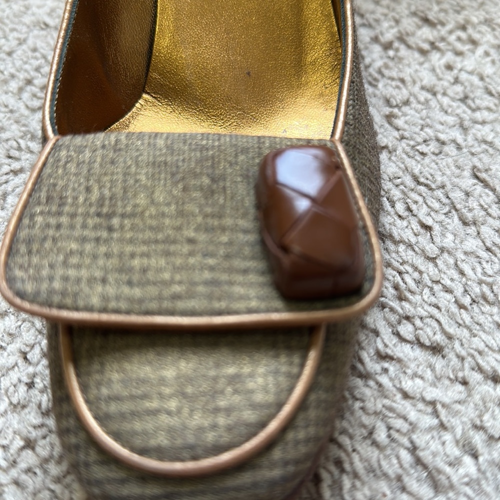 Ferragamo Tweed Heels Size 8.5 - Picture 5 of 10